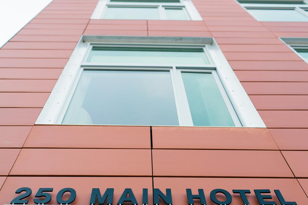 250 Main Hotel روكلاند المظهر الخارجي الصورة